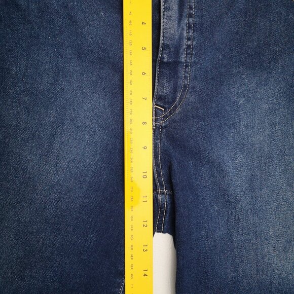 Parasuco Ladies Size 14 Medium Wash Straight Legs Denim Shorts - Picture 12 of 13